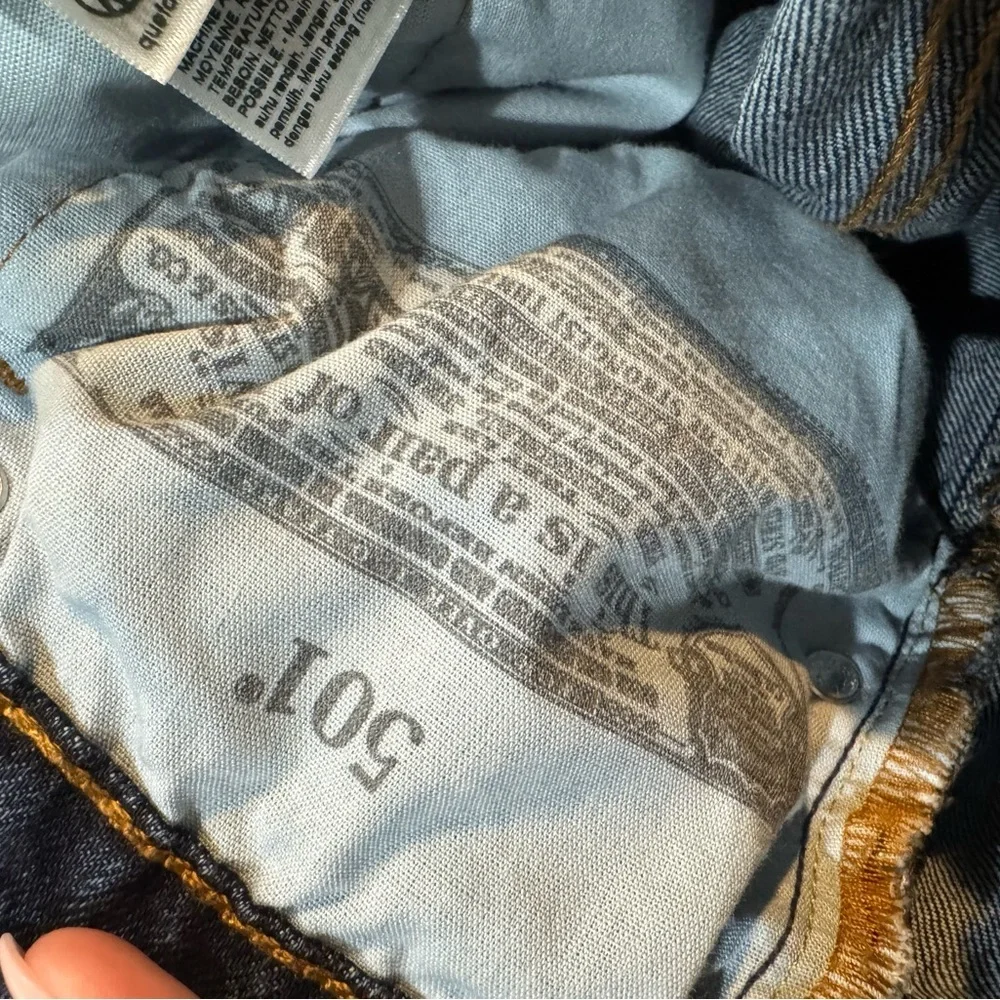 Levi’s 501 Classic Men’s Blue Denim Jeans
